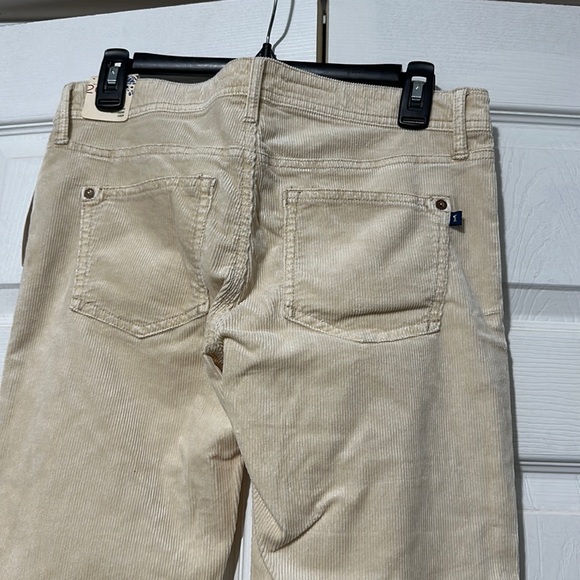 👖Anthropologie Off-White Slim Boyfriend Cropped Pants🤍 - Picture 4 of 7